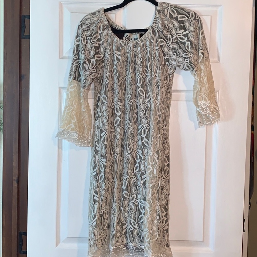 Lace dress L&B